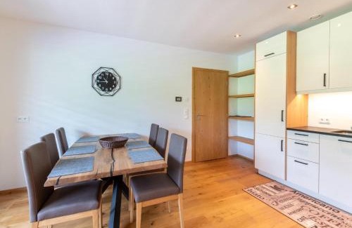 Oberhausen Apartment | Apartment in Tyrol near Ski Slopes, cleaning included