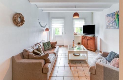 Ubachsberg House | Charming Holiday Home in Voerendaal with Garden & Amenities