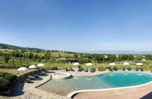 Bettona House | Discover Belvilla by OYO Perugino with Pool & Breakfast