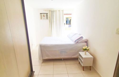 Vilas do Atlantico Apartment | Cozy Apartment in Vilas do Atlântico, Steps from the Beach