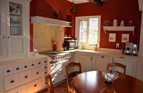 Peillon Apartment | Top-Rated Apartment in Villa with Private Pool & Breakfast