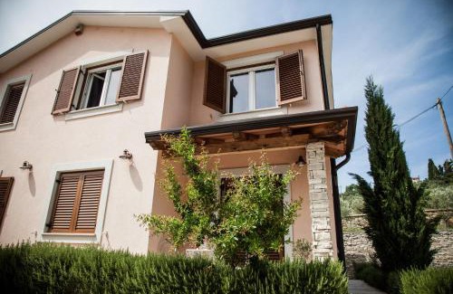 Strunjan Apartment | Elegant Apartment in Villa with Ocean Views near Piran
