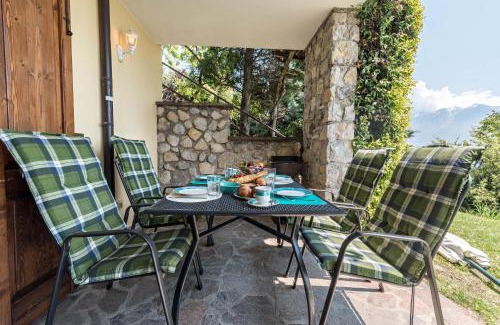 Aer Apartment | Pet-Friendly Apartment in Villa Vista Lago with Top Ratings