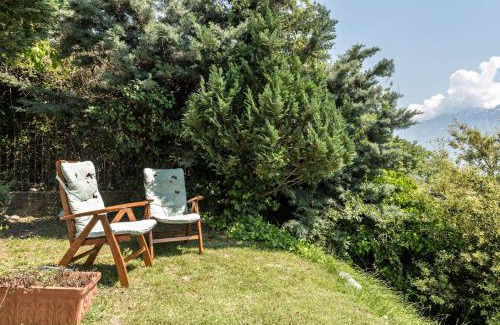 Aer Apartment | Pet-Friendly Apartment in Villa Vista Lago with Top Ratings