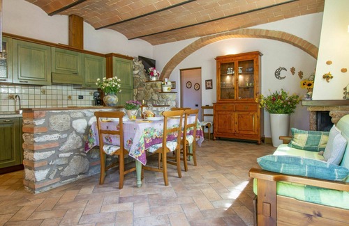 Gambassi Terme Villa | Relaxing Villa Apartment with Pool and Scenic San Gimignano Views