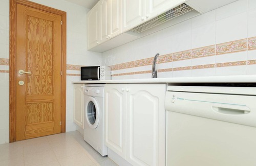 Vinaros Apartment | Family-Friendly Belvilla by OYO Cala Montero with Pool