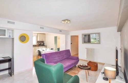 Vinassan Apartment | Apartment in Vinassan: 7 minutes from Narbonne and 20 minutes from the beaches!