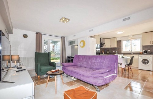 Vinassan Apartment | Apartment in Vinassan: 7 minutes from Narbonne and 20 minutes from the beaches!