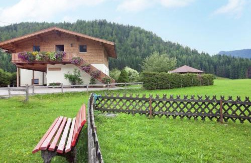 Waidring Apartment | Inviting Apartment with Shared Pool in Waidring, Tyrol