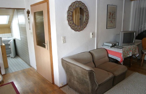 Trabenig Villa | Relaxing Apartment in Wernberg with Pool & Spa Amenities