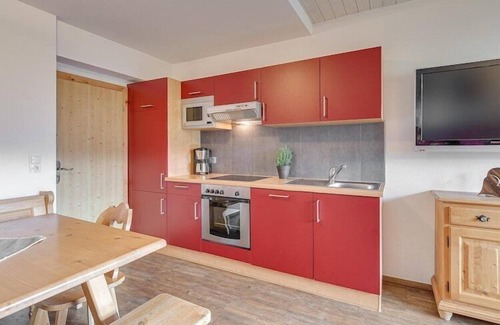 Fuegen Apartment | Inviting Flat Fügenerhof with Spa and Family Amenities