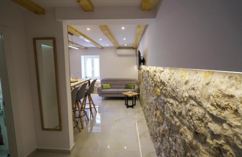 Sinj Apartment | Child-Friendly Retreat at Apartment Ispod ure - Rated 9.9/10