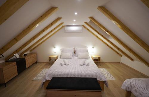 Sinj Apartment | Child-Friendly Retreat at Apartment Ispod ure - Rated 9.9/10