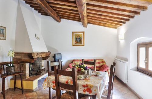 Barberino Tavarnelle Apartment | Charming Chiantishire Retreat with Pool & Kitchen Amenities