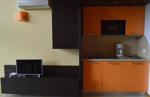 Cassone Apartment | Scenic Apartment Selene with Lake View & Shared Pool