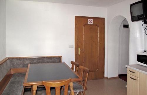 St. Valentin auf der Haide Apartment | Discover Apartment Haupthaus Schönblick with Oceanfront Views