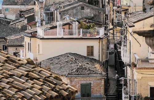 SantʼAgata di Puglia Apartment | Cozy Apartment 'Tena - Arco Pronti' with Mountain Views