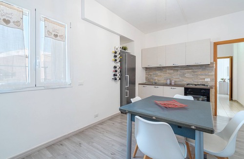 Casuzze Apartment | Apartment 'Stefany' with Private Terrace, Wi-Fi and Air Conditioning