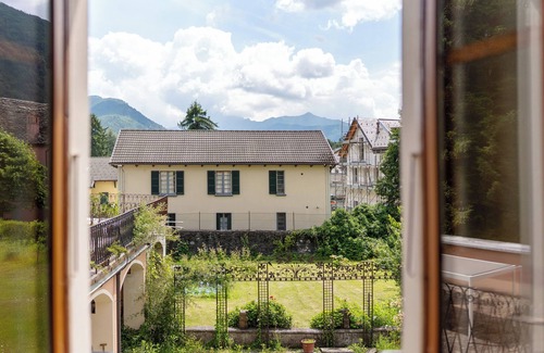 Santa Maria Maggiore Apartment | Mountain View Apartment 'Casa Anna' with Private Terrace