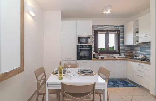 Santa Teresa di Gallura Apartment | Apartment 'Elena' with Balcony, Wi-Fi and Air Conditioning