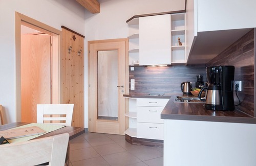 San Leonardo in Passiria Apartment | Relax at "Hofschenke Pfeiftal Heuduft" with Balcony & Spa