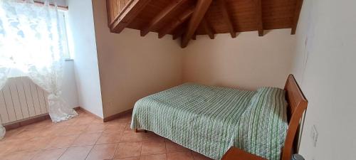 Tronzano Lago Maggiore Apartment | Pet-Friendly Residence al Poggio Apartment Near Lake Maggiore