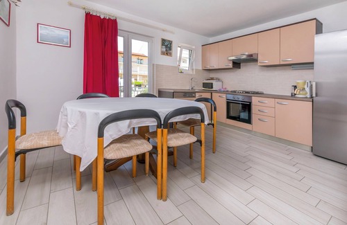 Primosten Apartment | Top Rated Apartment Jelena with Oceanfront Views in Primosten