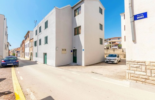 Primosten Apartment | Top Rated Apartment Jelena with Oceanfront Views in Primosten