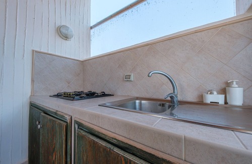 Vulcanello Apartment | Apartment 'Jerà Suite Vista Mare 19' with Sea View, Private Terrace and Wi-Fi
