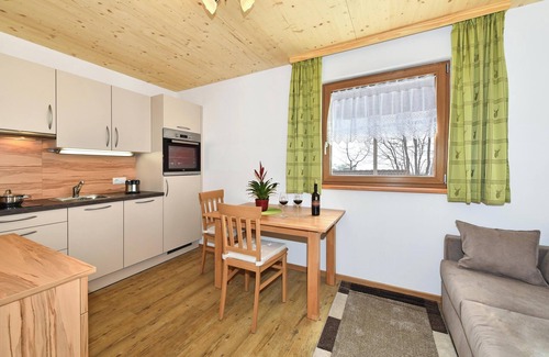 Racines Apartment | Mountain View Apartment 'Joselehof App Arnika' with Terrace