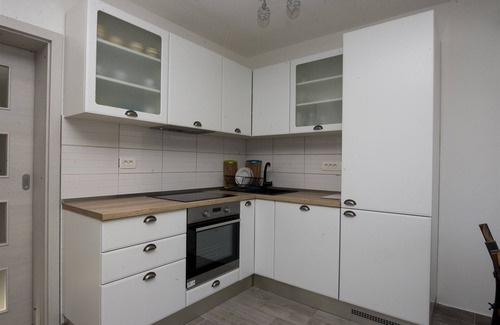 Slatine Apartment | Oceanfront Apartment Jure with Outstanding 10/10 Reviews