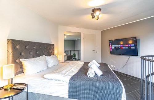 Grengel Apartment | Welcoming Apartment Köln: Child-Friendly Getaway Awaits