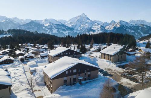Mitloedi Apartment | Pet-Friendly Apartment Kaiser: A Family Retreat Awaits