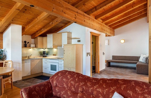 Gattererberg Apartment | Mountain View Apartment "Kellerjoch" with Balcony & Wi-Fi