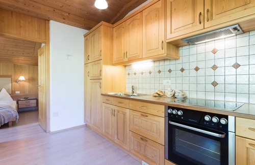Feldthurns Apartment | Cozy Apartment Kerschbaumer with Spa and Scenic Views