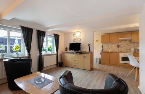 Bohmstedt Apartment | Apartment 'Ketelsens Ferienwohnung' with Private Garden, Balcony and Wi-Fi