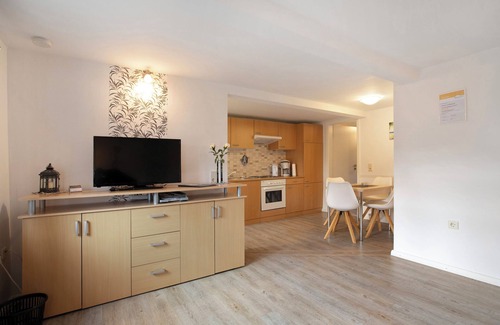 Bohmstedt Apartment | Apartment 'Ketelsens Ferienwohnung' with Private Garden, Balcony and Wi-Fi