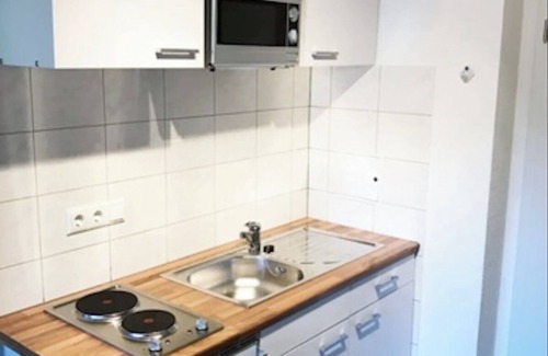 Coburg Apartment | Central Apartment "Khorsandi Eins" with Spa & Pet-Friendly Amenities