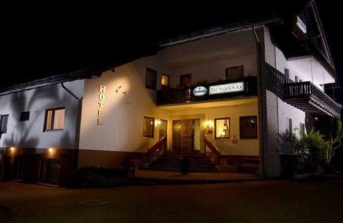 Waldeck Apartment | Explore Apartment Kleeblatt - Hotel & Apartments with Pool