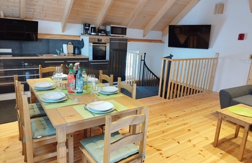 Forst Apartment | Discover 'Kleine Auszeit 2' with Private Terrace & Wi-Fi