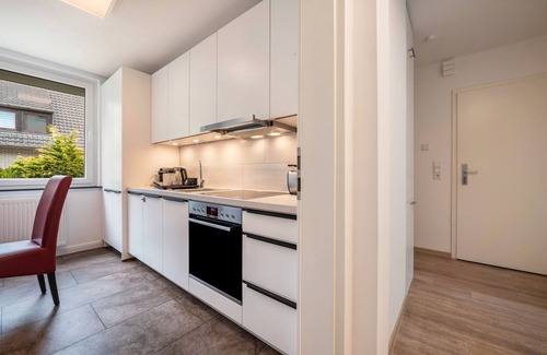 Delmenhorst Apartment | Apartment 'Kleines Glück' with Balcony and Wi-Fi