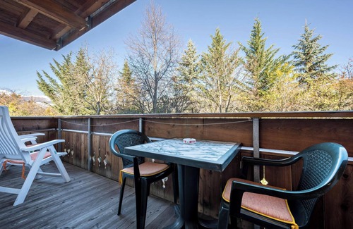 Naz Apartment | Experience "Klementhof Nr 3": Mountain Views & Pool Access