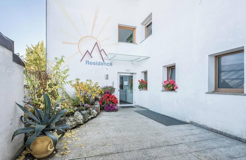 Naz Apartment | Apartment "Klementhof Nr 5" with Pool and Mountain Views