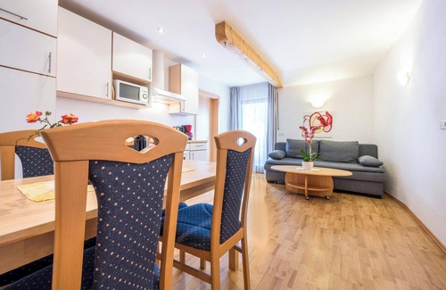 Naz Apartment | Relax at Klementhof Nr 7: Mountain View & Pool Oasis