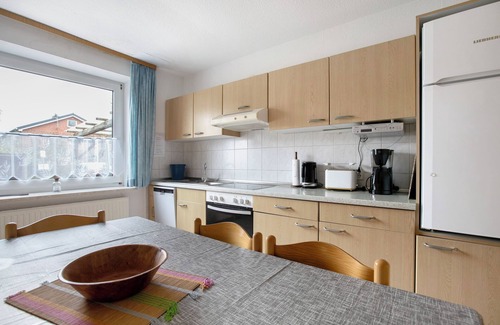 Westerkoog Apartment | Apartment 'Kohsteert' with Private Terrace, Shared Garden and Wi-Fi