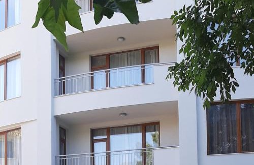 Golden Sands Apartment | Apartment Kolizeum