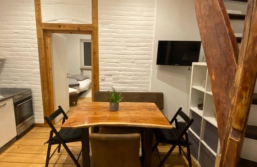 Speyer Apartment | Prime City Center Apartment Kotterer with Pool & Spa