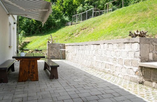 Lokve House | Guest Rated 10/10: Apartment Kremžar Lokve with Kitchen