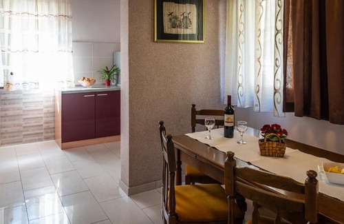 Lokve House | Guest Rated 10/10: Apartment Kremžar Lokve with Kitchen