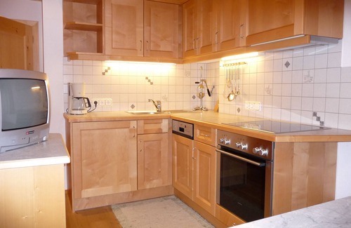 Innervillgraten Apartment | Discover Apartment Kreuzspitze: Family & Pet-Friendly Stay